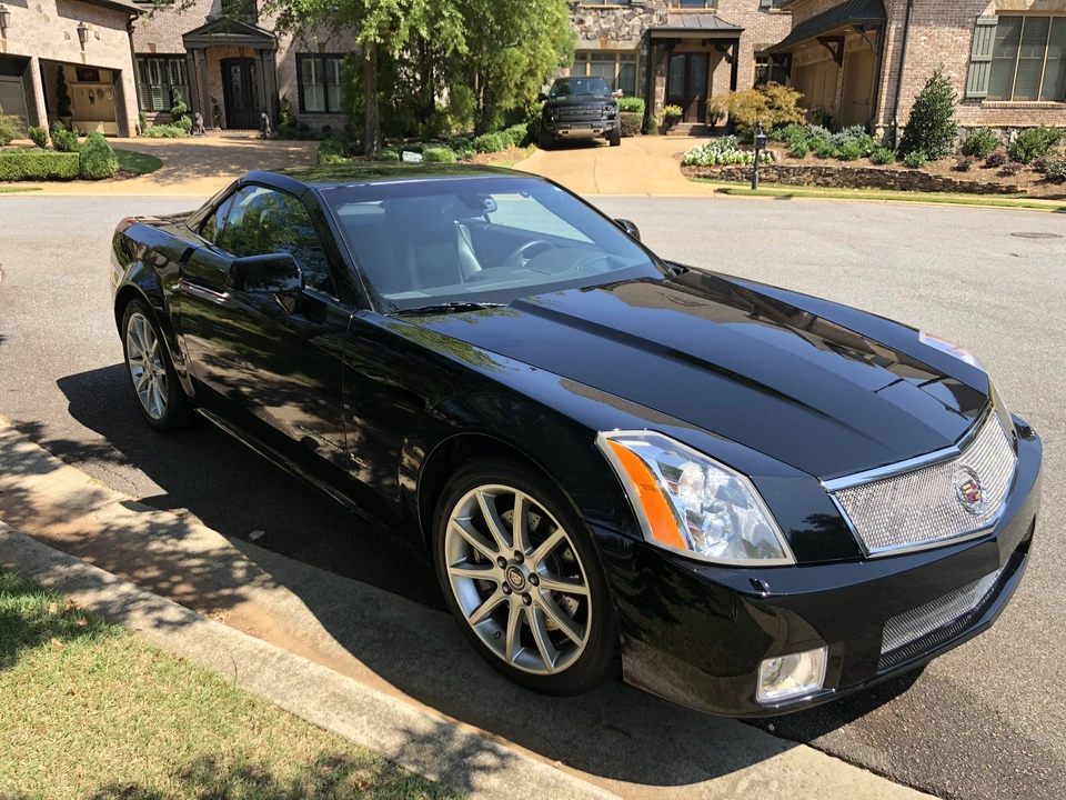2007 Cadillac XLR-V - Image 3 of 31