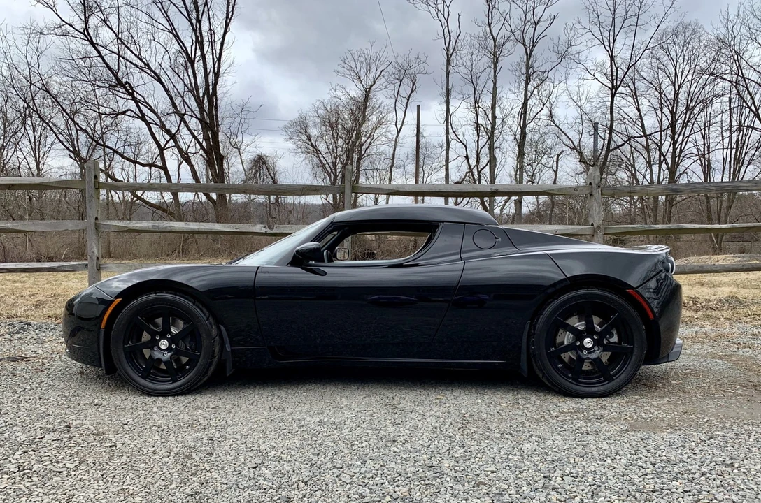 2010 Tesla Roadster - Image 7 of 31