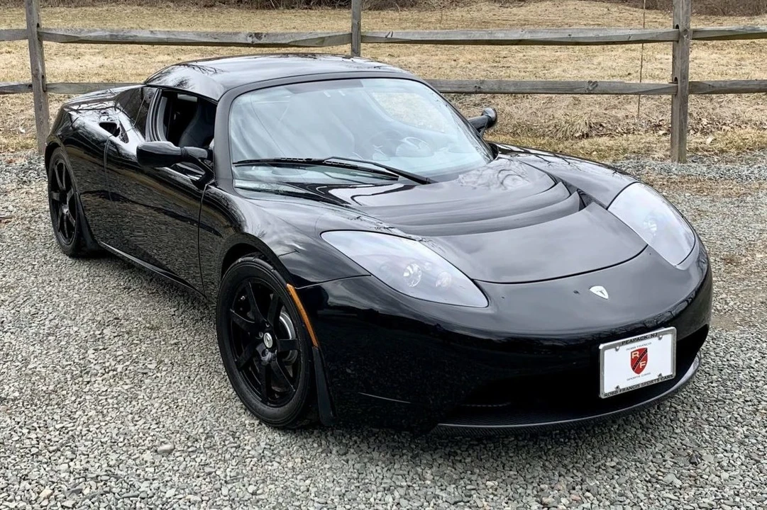 2010 Tesla Roadster - Image 18 of 31
