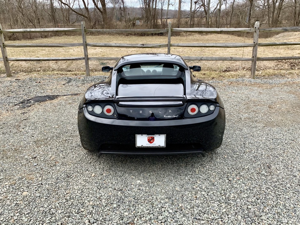 2010 Tesla Roadster - Image 13 of 31