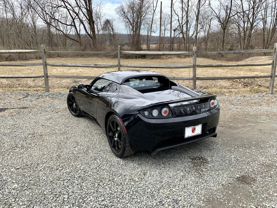 2010 Tesla Roadster - Image 16 of 31