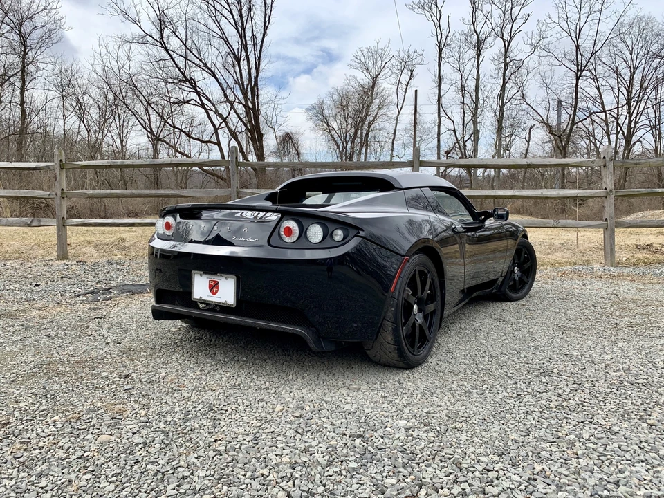 2010 Tesla Roadster - Image 12 of 31