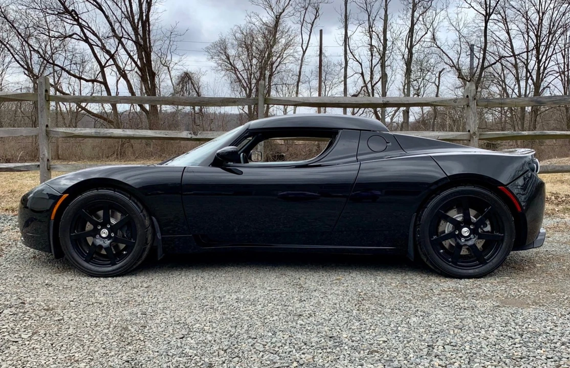 2010 Tesla Roadster - Image 17 of 31