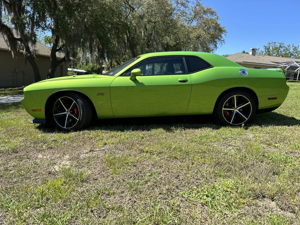 2011 Dodge Challenger SRT8 & 392 3rd Gen - Image 4 of 31