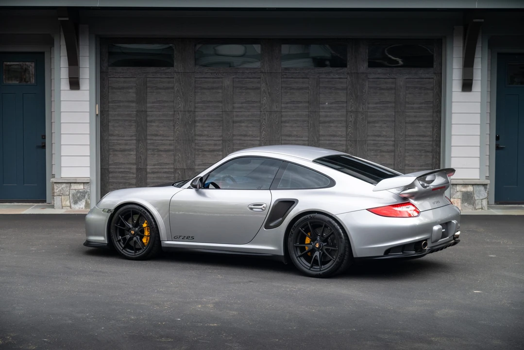 2011 Porsche - Image 29 of 31