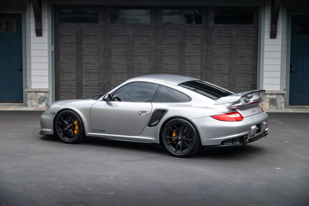 2011 Porsche - Image 28 of 31