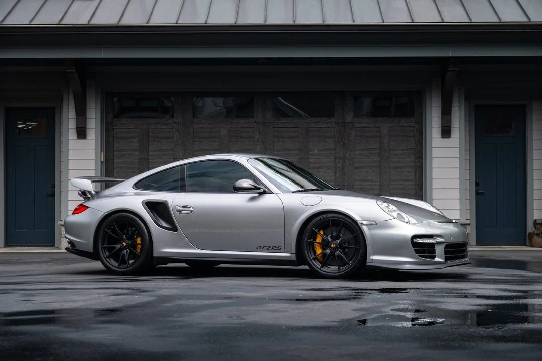 2011 Porsche - Image 17 of 31