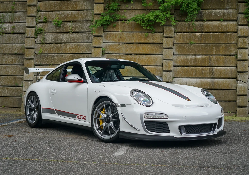 2011 Porsche 997 GT3 RS 4.0 - Image 2 of 6