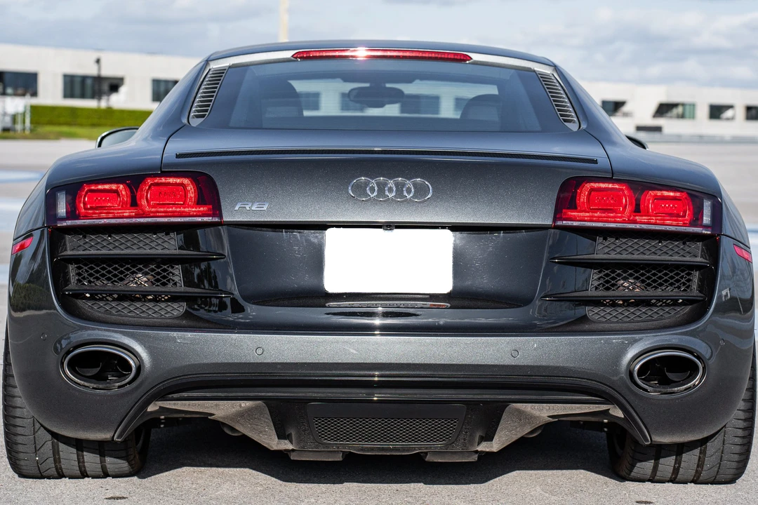 2012 Audi 42 R8 - Image 23 of 31