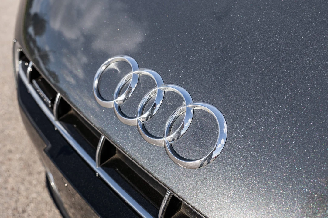 2012 Audi 42 R8 - Image 14 of 31