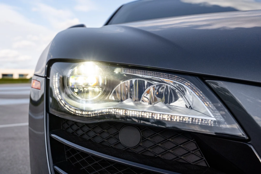 2012 Audi 42 R8 - Image 12 of 31