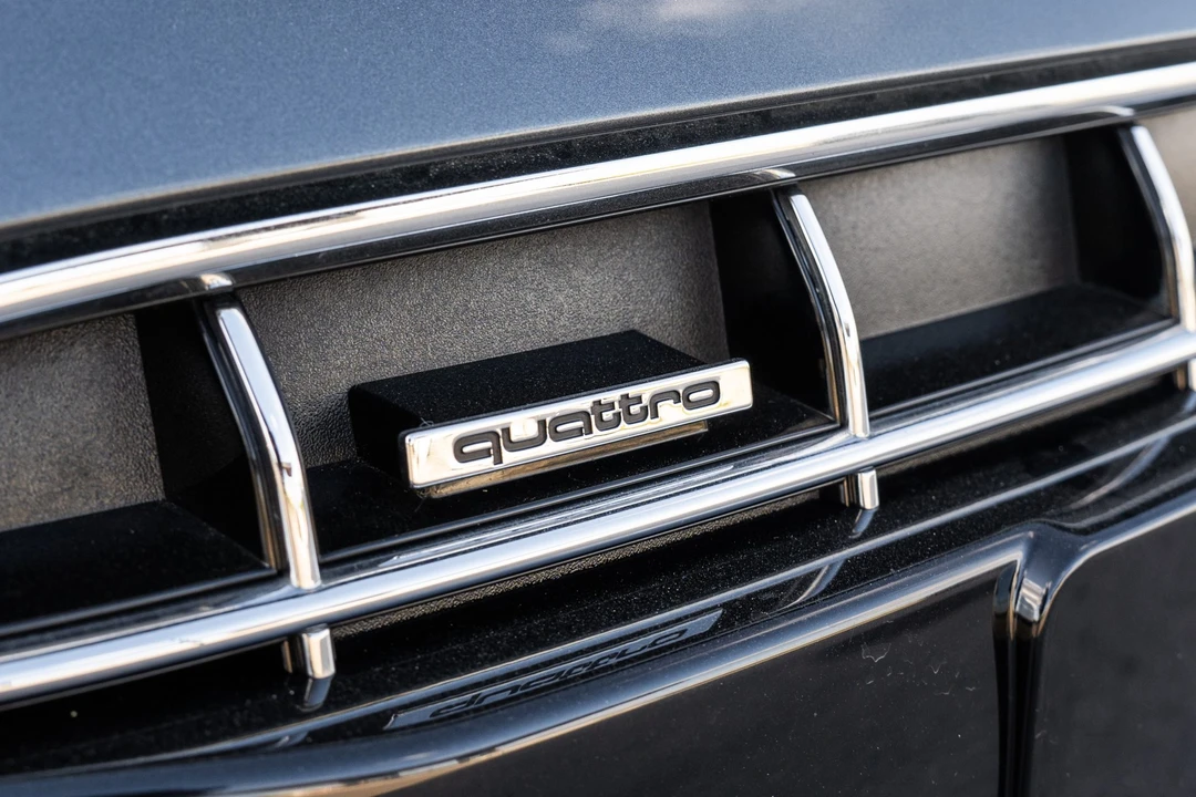 2012 Audi 42 R8 - Image 13 of 31