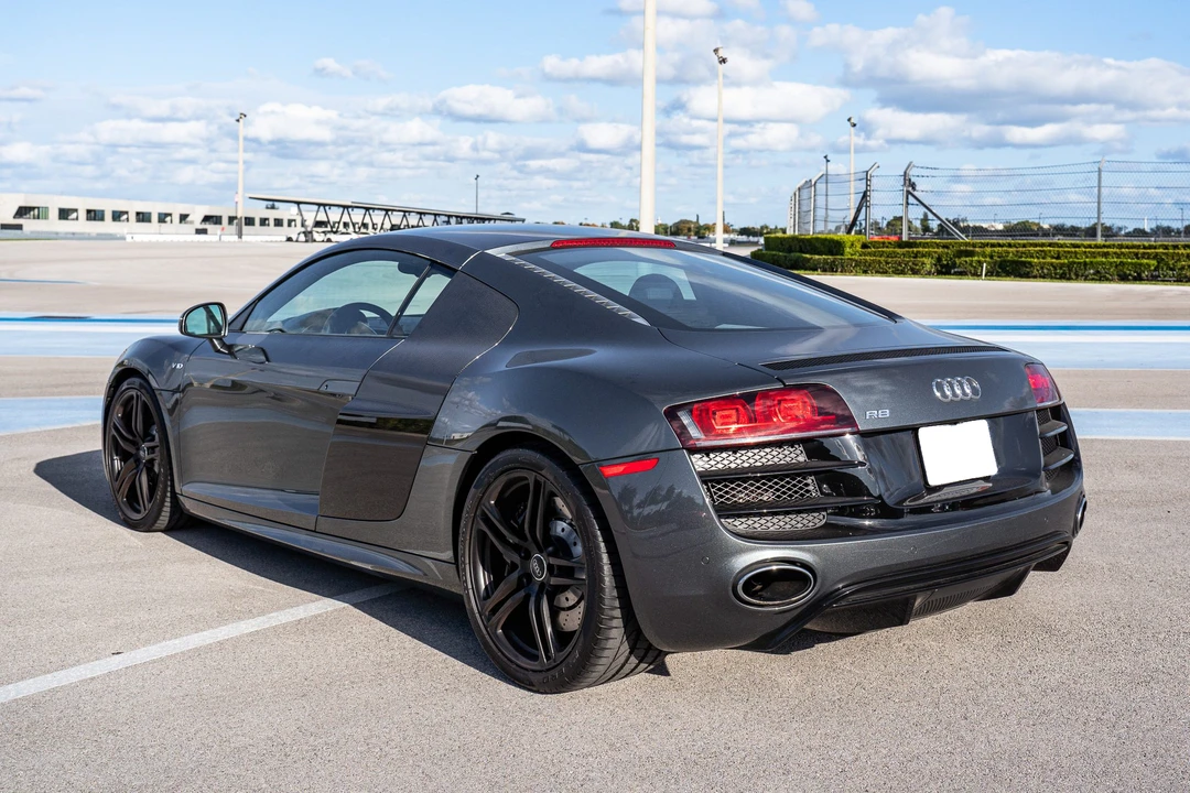 2012 Audi 42 R8 - Image 8 of 31