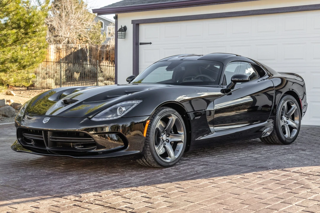 2013 Dodge Viper 5th Gen - Image 2 of 31