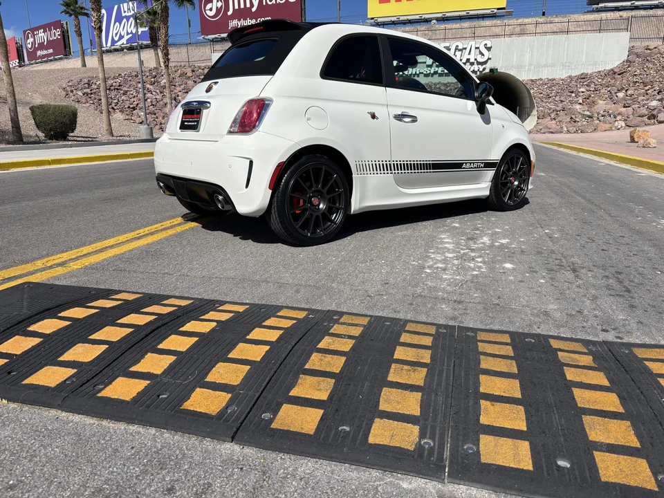 2013 Fiat Abarth 500 - Image 13 of 31