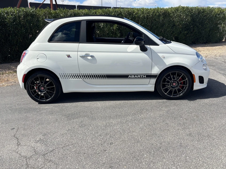 2013 Fiat Abarth 500 - Image 12 of 31