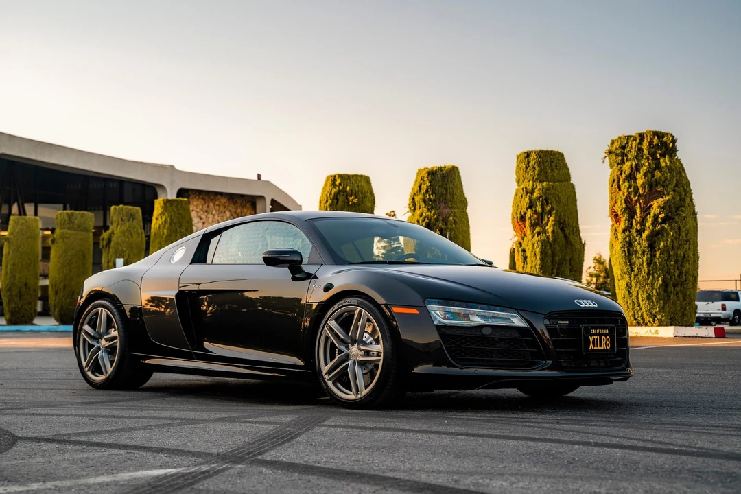 2014 Audi 42 R8 - Image 4 of 31