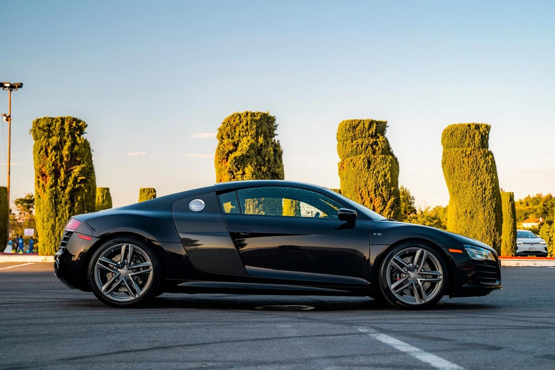 2014 Audi 42 R8 - Image 5 of 31