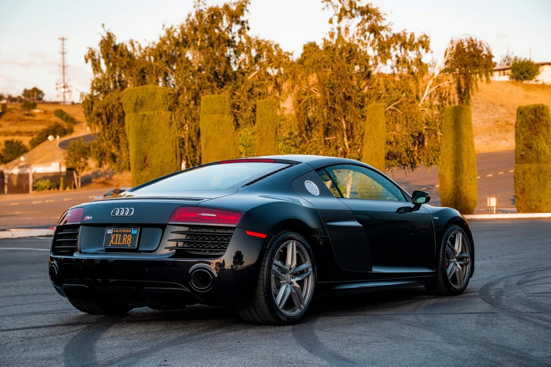 2014 Audi 42 R8 - Image 6 of 31