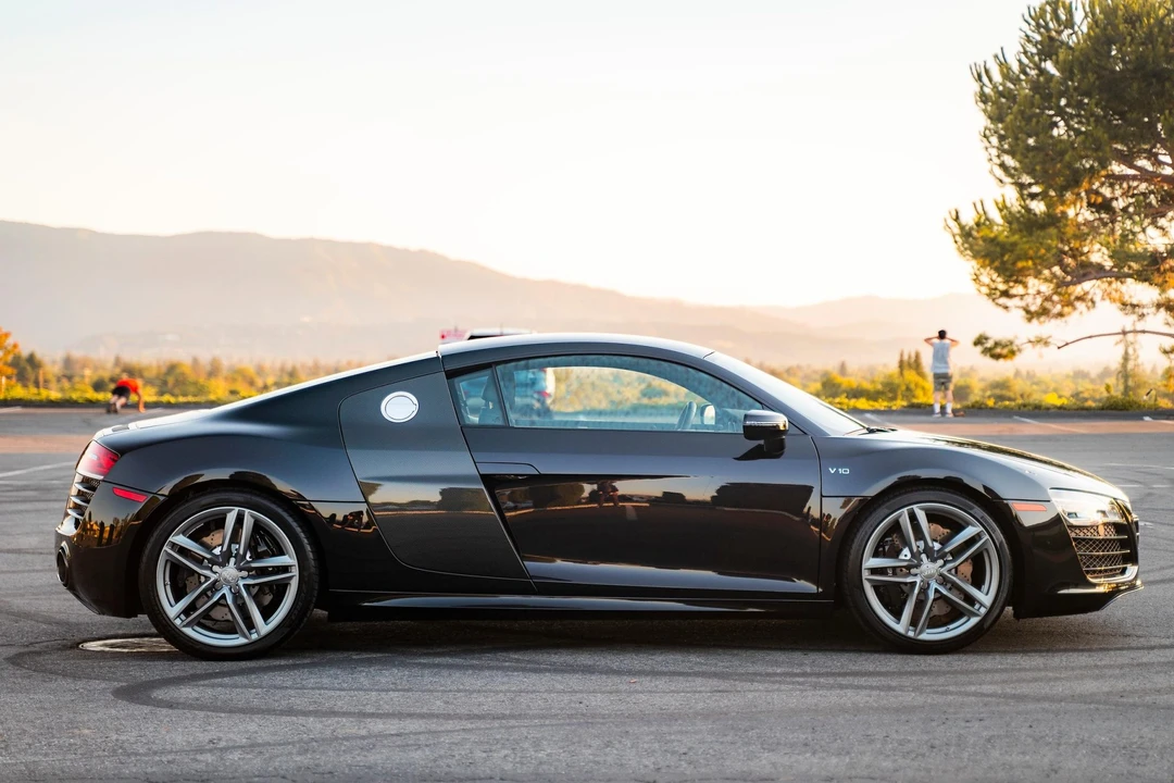 2014 Audi 42 R8 - Image 13 of 31