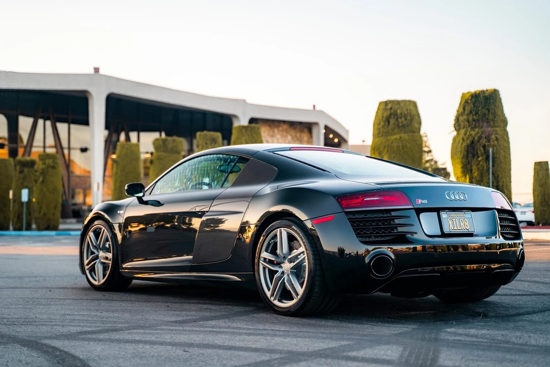 2014 Audi 42 R8 - Image 16 of 31