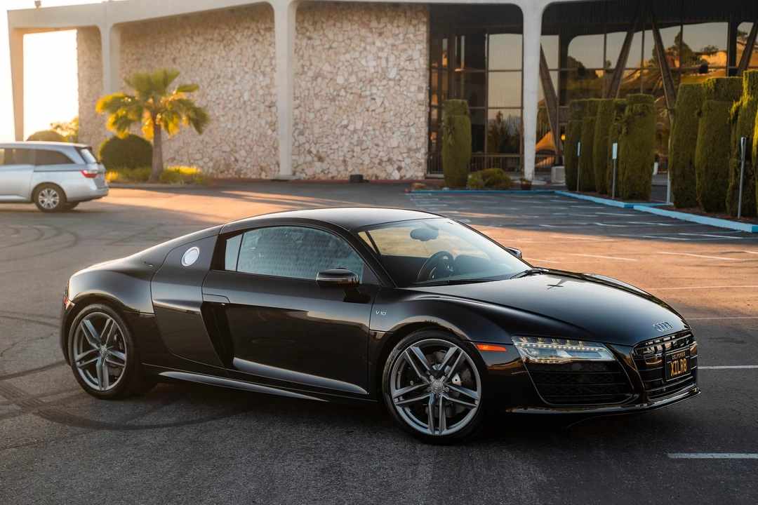 2014 Audi 42 R8 - Image 19 of 31