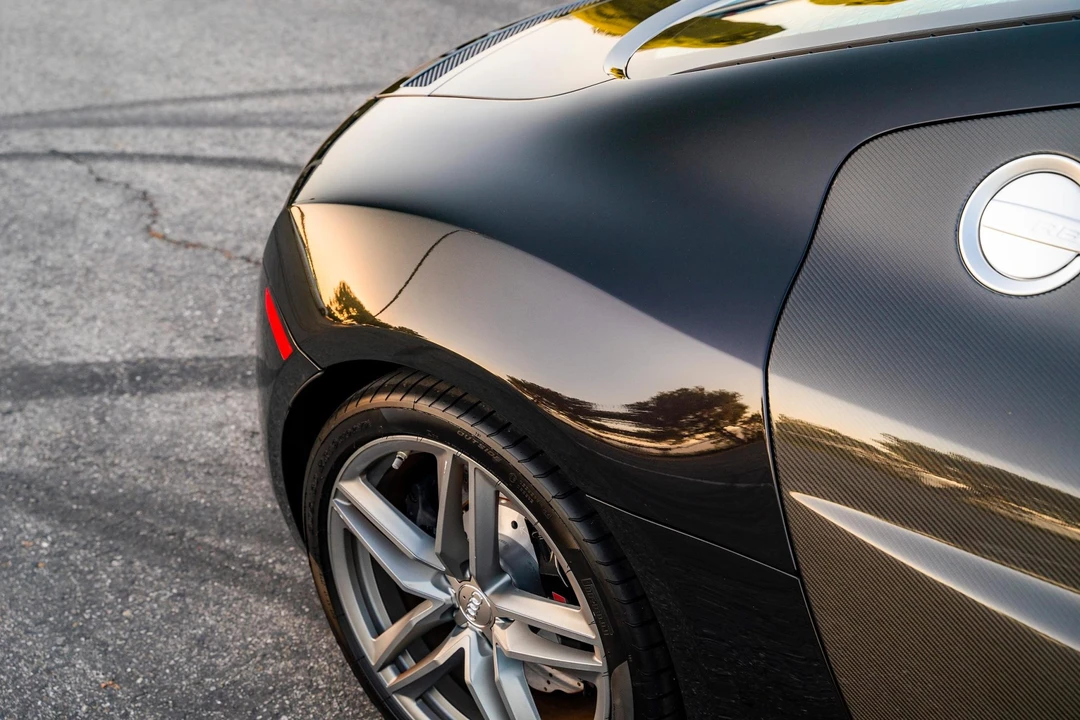 2014 Audi 42 R8 - Image 30 of 31