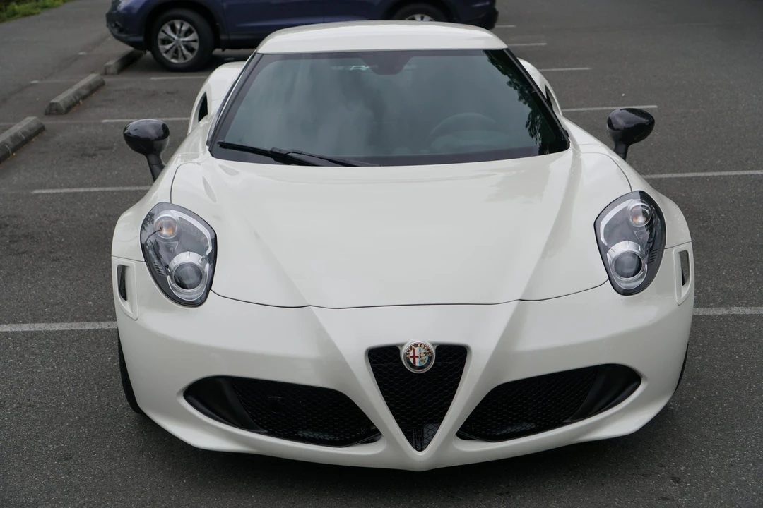 2015 Alfa Romeo 4C Coupe - Image 3 of 31