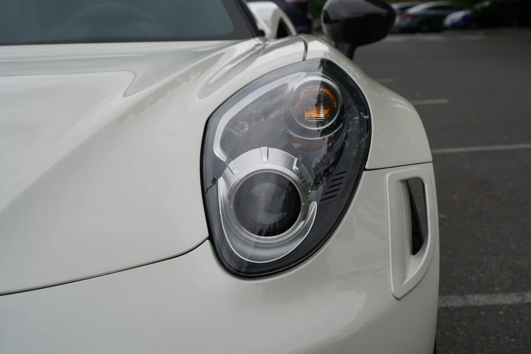 2015 Alfa Romeo 4C Coupe - Image 14 of 31