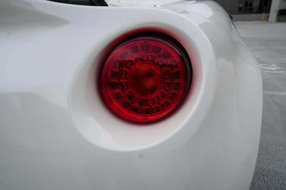 2015 Alfa Romeo 4C Coupe - Image 17 of 31