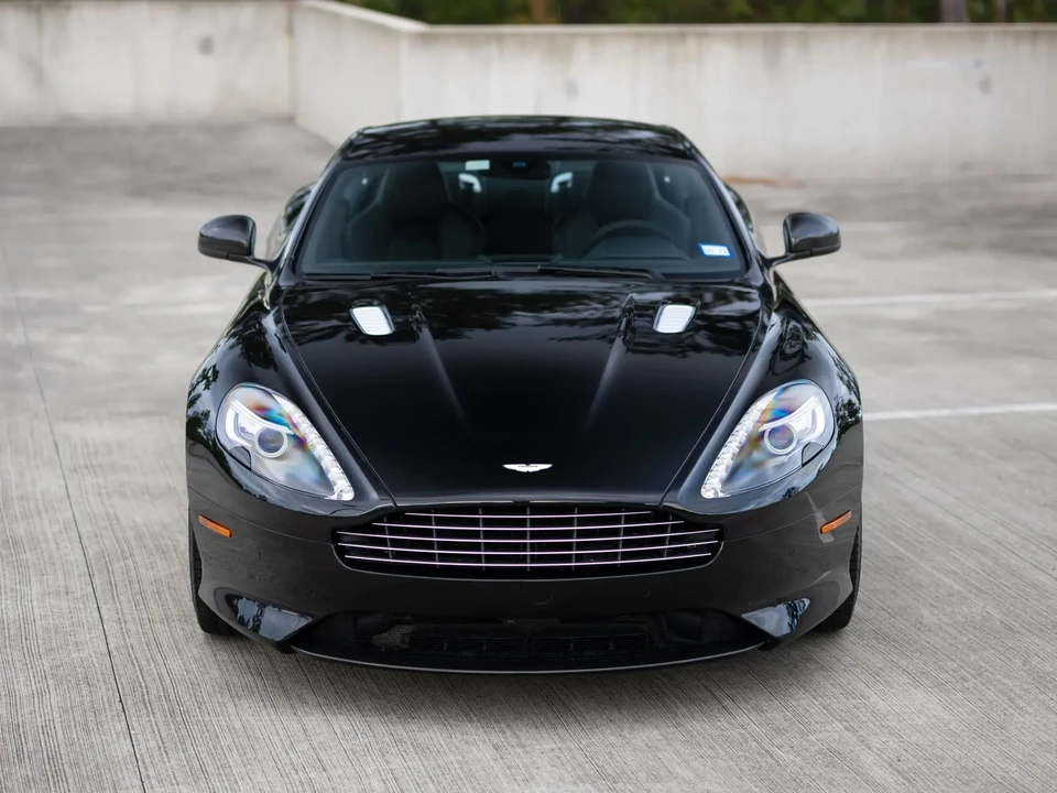 2015 Aston Martin DB9 - Image 2 of 6