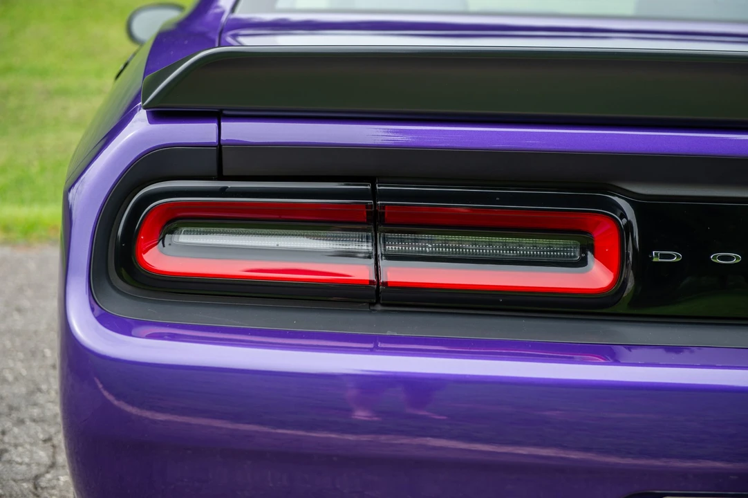 2016 Dodge Challenger SRT Hellcat 3rd Gen - Image 14 of 31