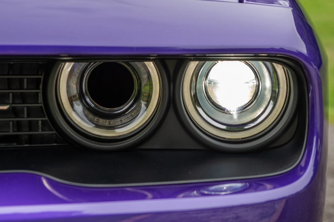 2016 Dodge Challenger SRT Hellcat 3rd Gen - Image 13 of 31