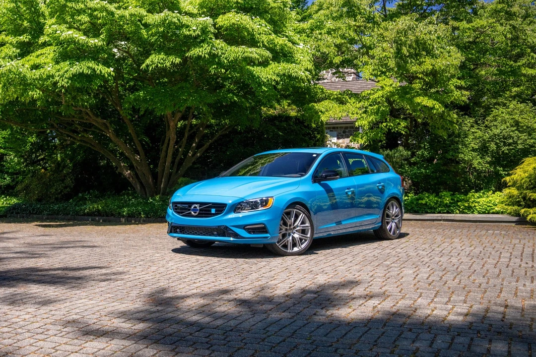 2017 Volvo V60 1st Gen - Image 3 of 31