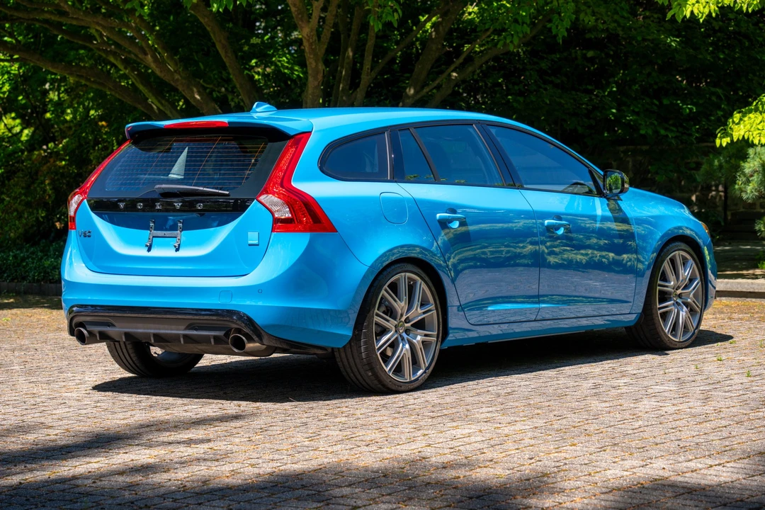 2017 Volvo V60 1st Gen - Image 7 of 31