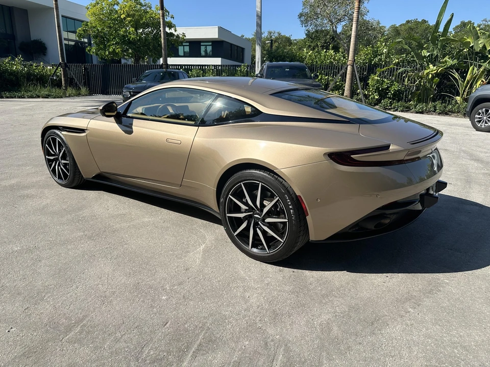 2018 Aston Martin DB11 V12 - Image 7 of 31