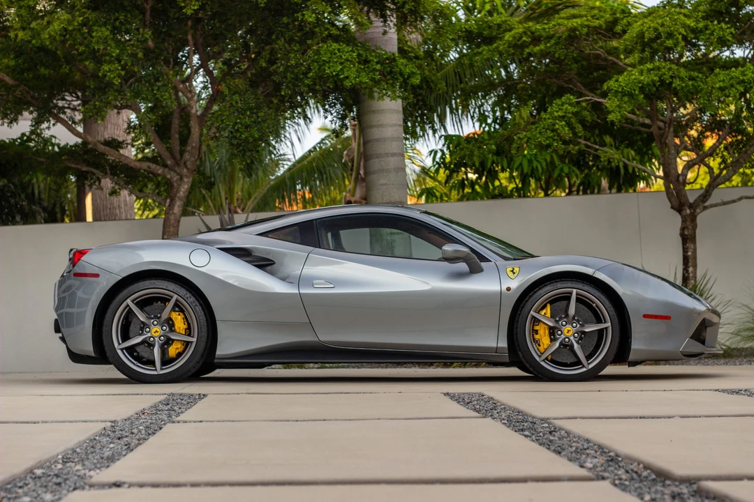 2018 Ferrari 488 GTB - Image 7 of 31