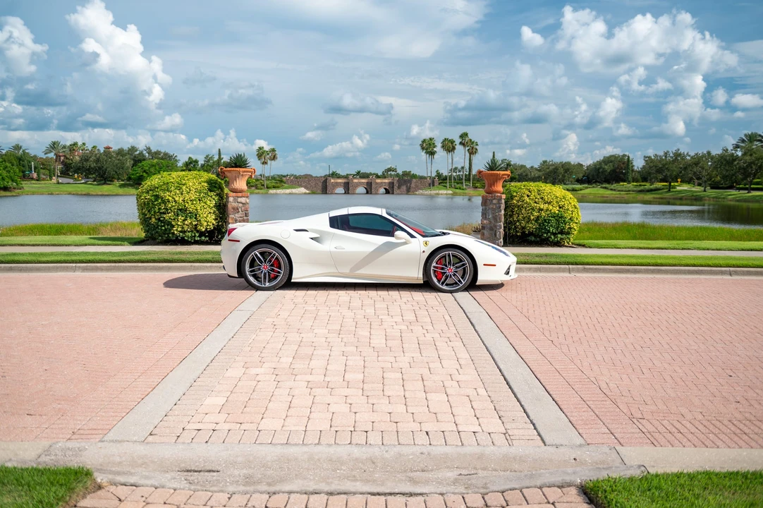 2018 Ferrari 488 Spider - Image 9 of 31