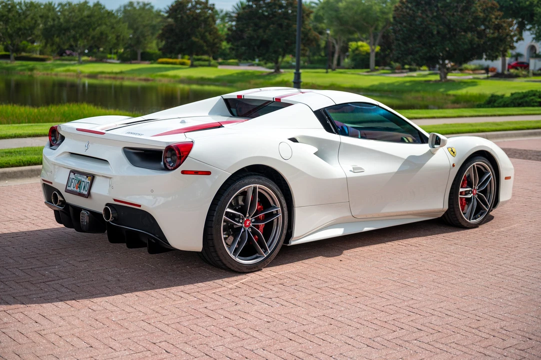 2018 Ferrari 488 Spider - Image 13 of 31
