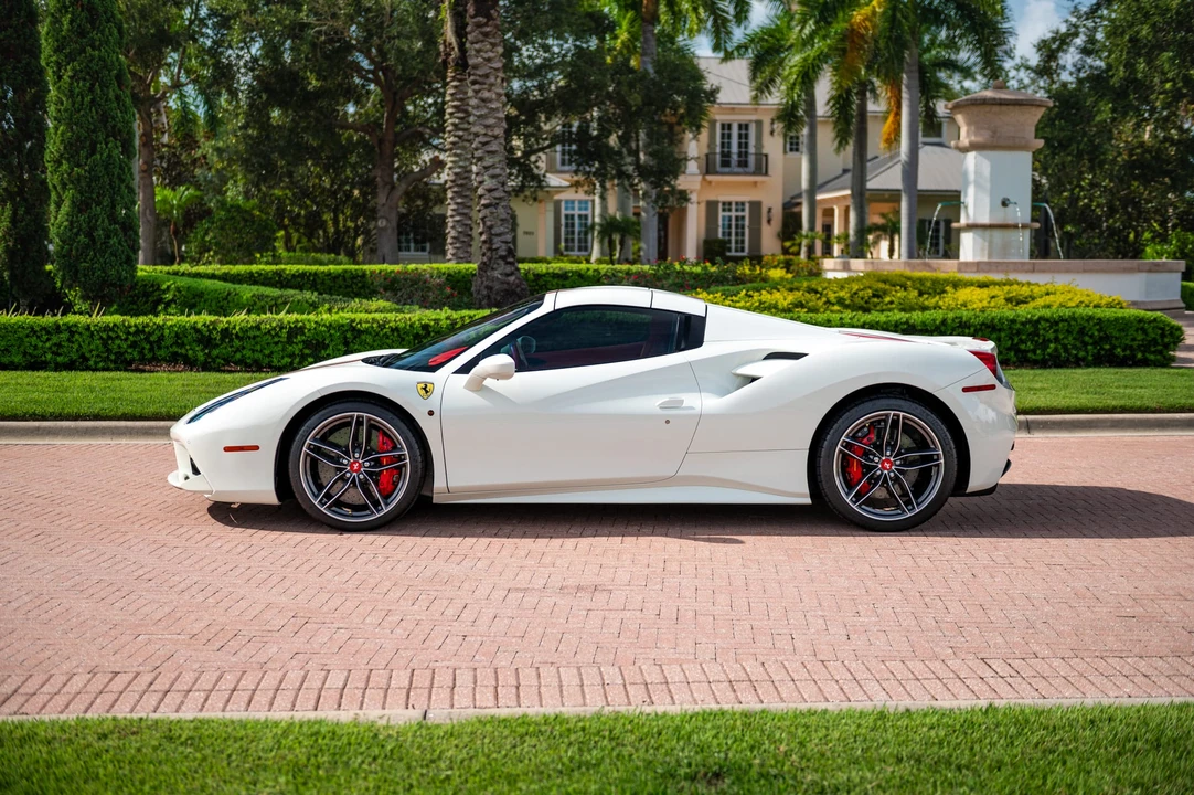 2018 Ferrari 488 Spider - Image 18 of 31