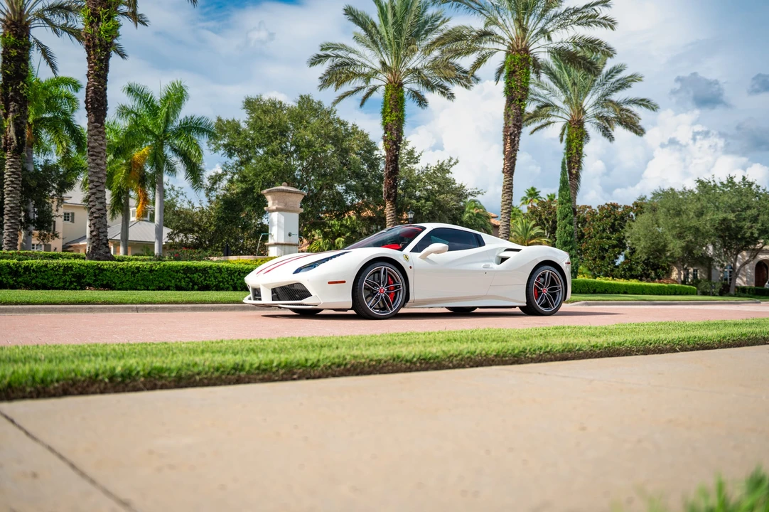2018 Ferrari 488 Spider - Image 21 of 31