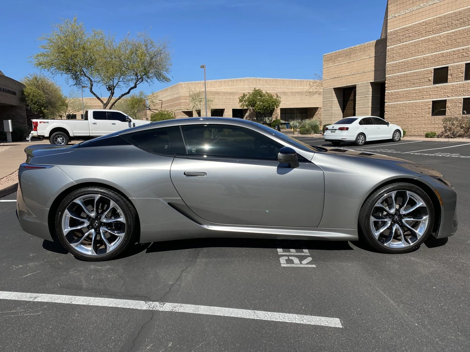2018 Lexus LC - Image 10 of 31