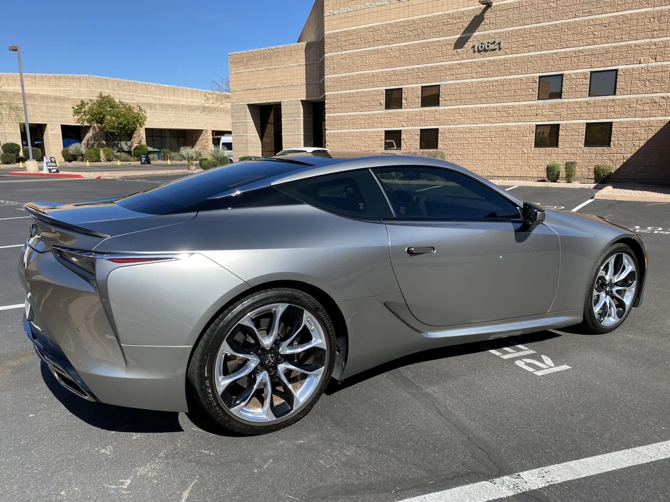 2018 Lexus LC - Image 9 of 31