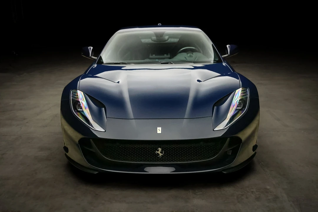 2019 Ferrari 812 Superfast - Image 9 of 31