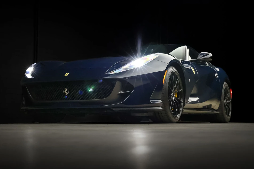 2019 Ferrari 812 Superfast - Image 7 of 31