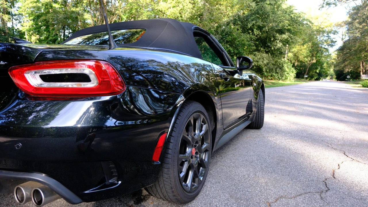 2020 Fiat 124 Spider - Image 30 of 31