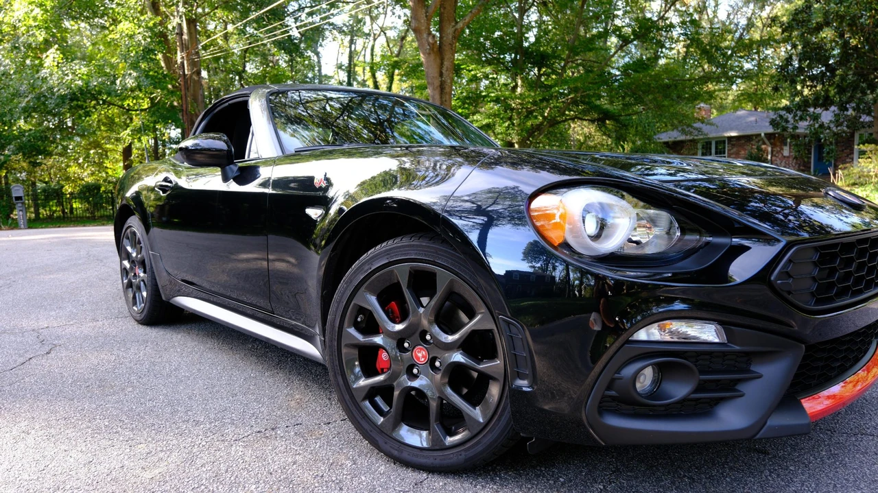2020 Fiat 124 Spider - Image 18 of 31