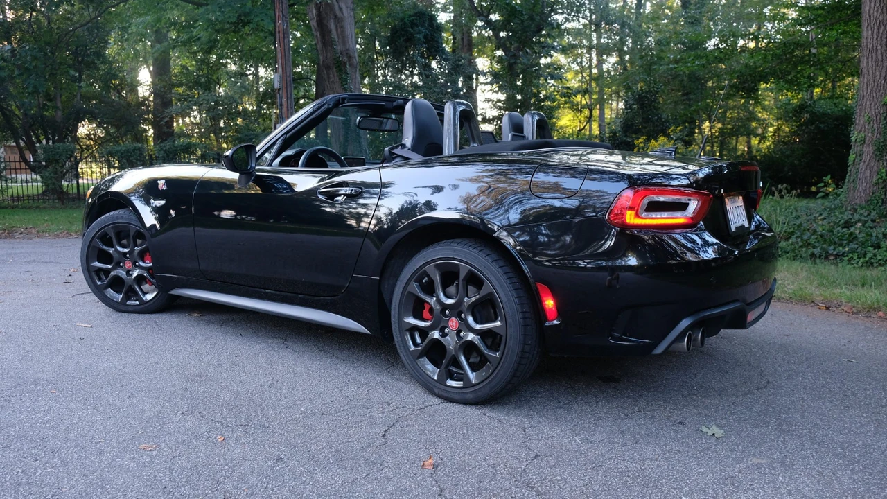 2020 Fiat 124 Spider - Image 5 of 31