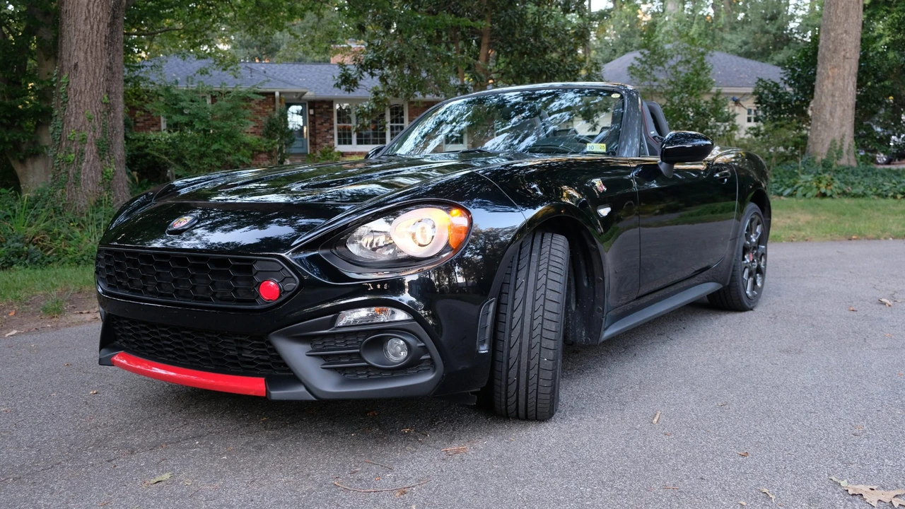 2020 Fiat 124 Spider - Image 3 of 31