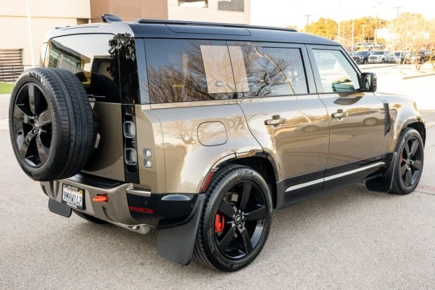 2024 Land Rover Defender L663 - Image 2 of 8